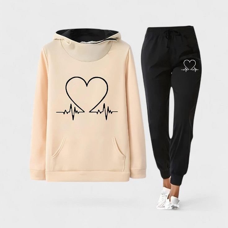 Claire | Set